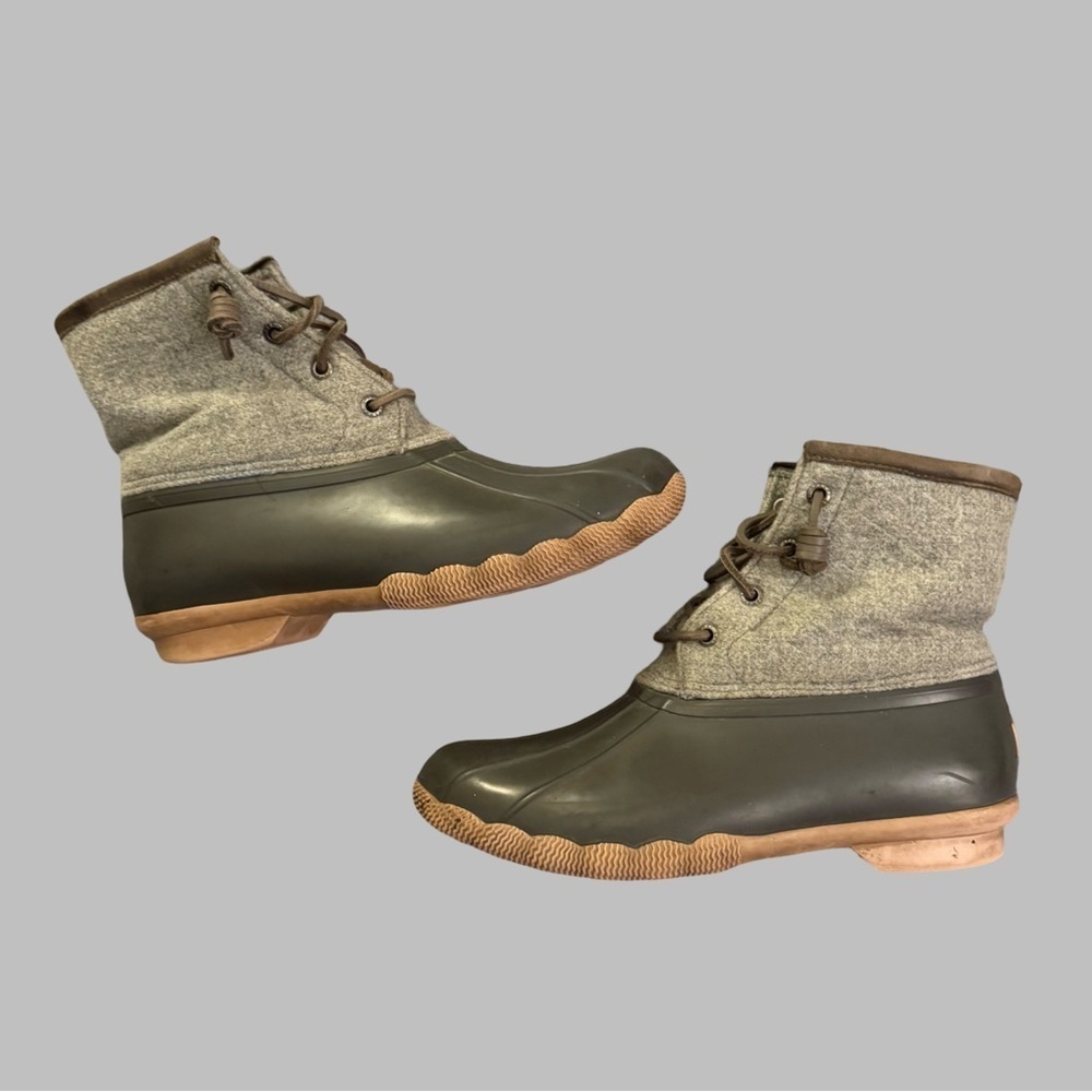 SPERRY Women’s Saltwater Duck Boots